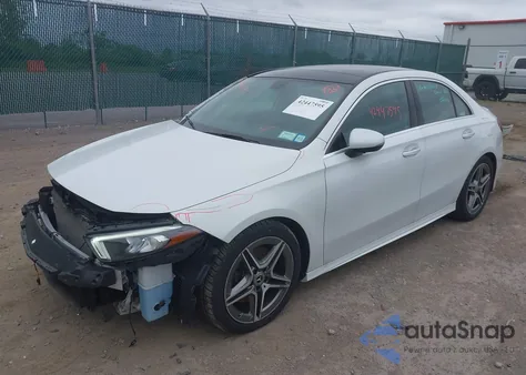 2020 Mercedes-Benz A 220 4Matic z USA, uszkodzony, nr VIN WDD3G4FB0LW036562